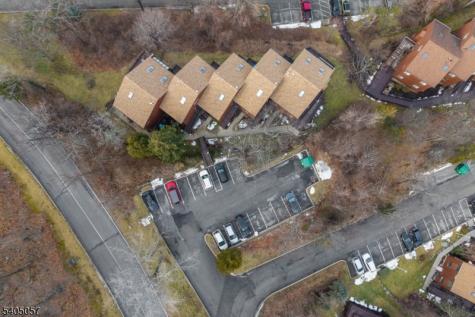 1 Baltusrol Ct. Unit 2 Vernon NJ 07462