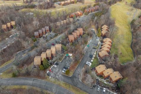 1 Baltusrol Ct. Unit 2 Vernon NJ 07462