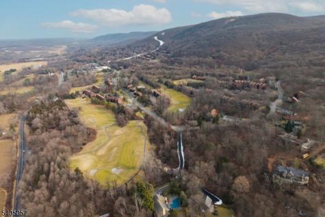 1 Baltusrol Ct. Unit 2 Vernon NJ 07462