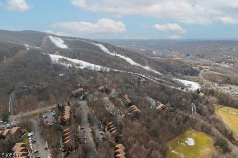 1 Baltusrol Ct. Unit 2 Vernon NJ 07462