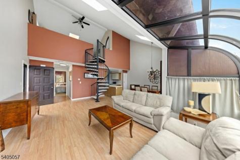 1 Baltusrol Ct. Unit 2 Vernon NJ 07462