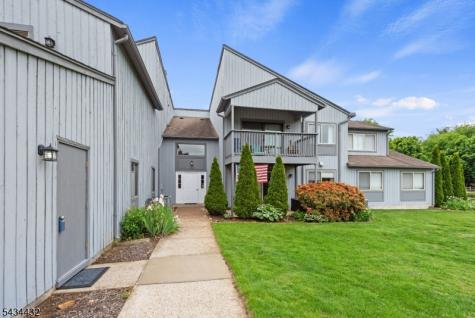 210 Drake Lane Roxbury NJ 07852