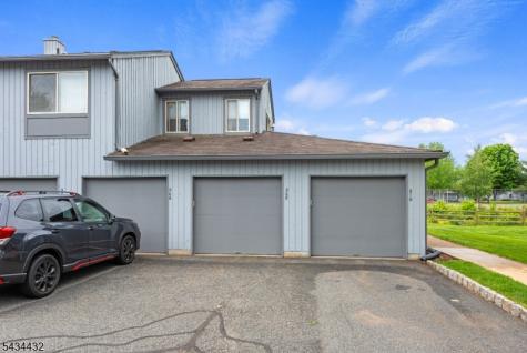 210 Drake Lane Roxbury NJ 07852