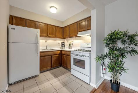 565 Grove St Unit E10 Clifton NJ 07013