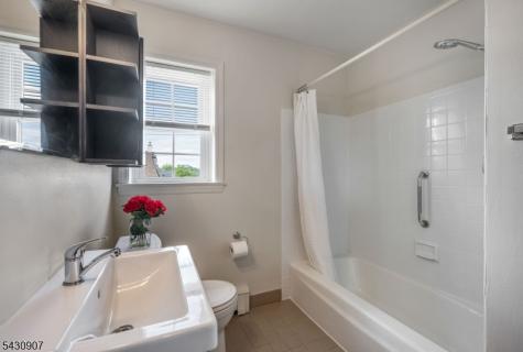 565 Grove St Unit E10 Clifton NJ 07013