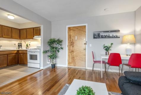 565 Grove St Unit E10 Clifton NJ 07013