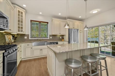 13 Julia Place Mount Olive NJ 07828