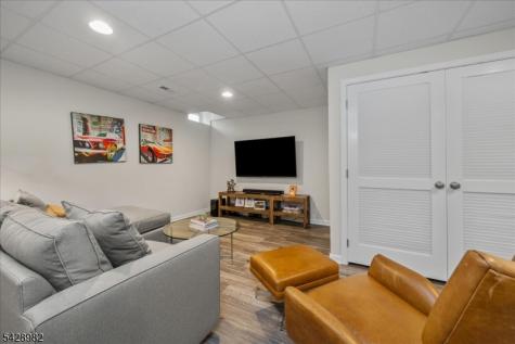 13 Julia Place Mount Olive NJ 07828