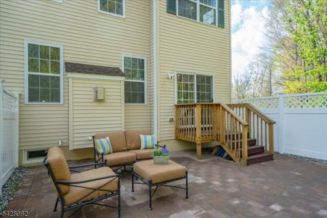 13 Julia Place Mount Olive NJ 07828