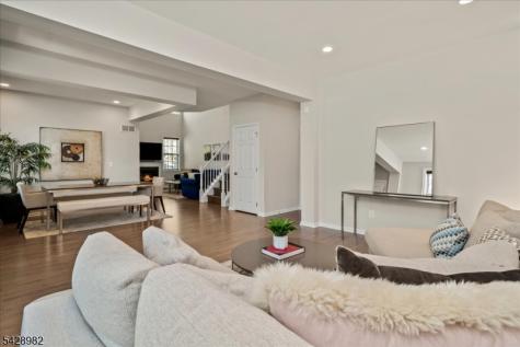 13 Julia Place Mount Olive NJ 07828
