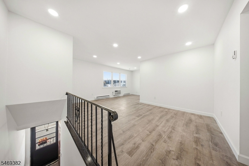 245 Edmund Avenue Paterson NJ 07502
