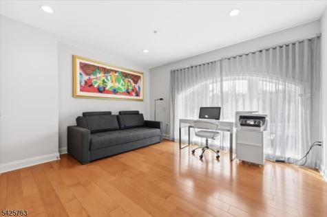 1201 Rio Vista Drive Mahwah NJ 07430