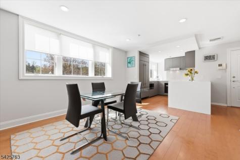 1201 Rio Vista Drive Mahwah NJ 07430