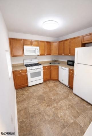89 Albury Way North Brunswick NJ 08902