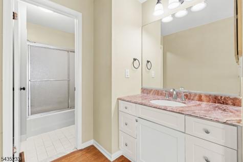 44 Morgan Court Bedminster NJ 07921