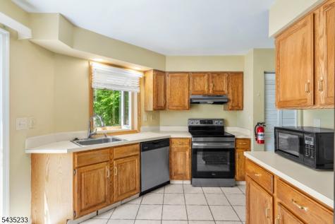 44 Morgan Court Bedminster NJ 07921