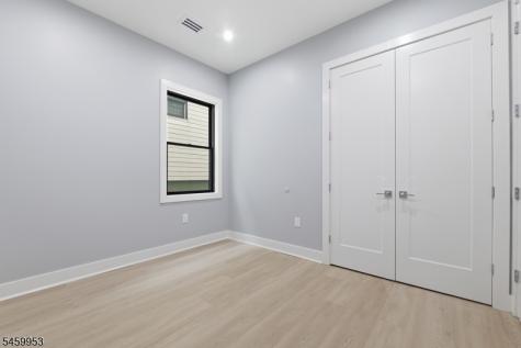 389 Virginia Avenue Jersey City NJ 07304