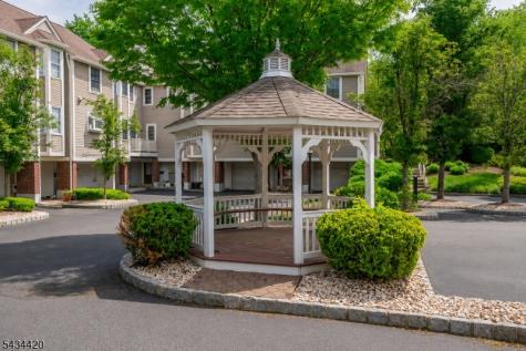 4 The Arbors New Providence NJ 07974