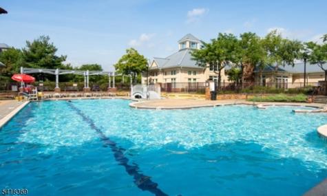 10081 Shearwater Court Jersey City NJ 07305