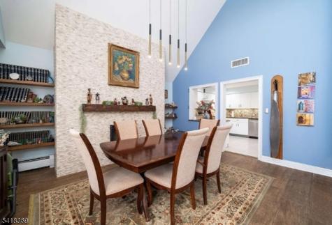 10081 Shearwater Court Jersey City NJ 07305
