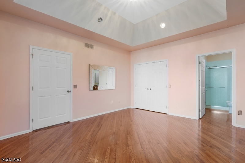 8 Joseph Drive Raritan NJ 08822