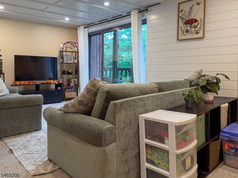 7 Village Way Vernon NJ 07462