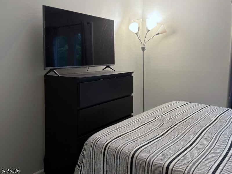 7 Village Way Vernon NJ 07462