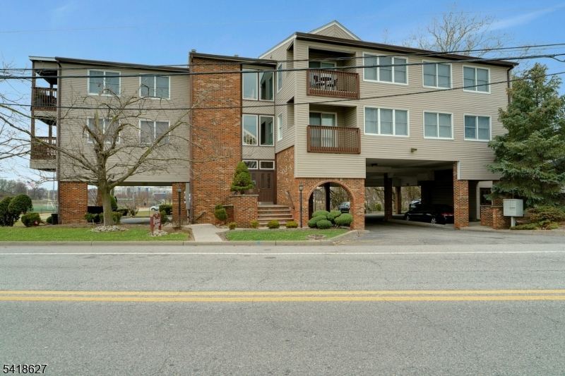 779 Riverside Avenue Lyndhurst NJ 07071