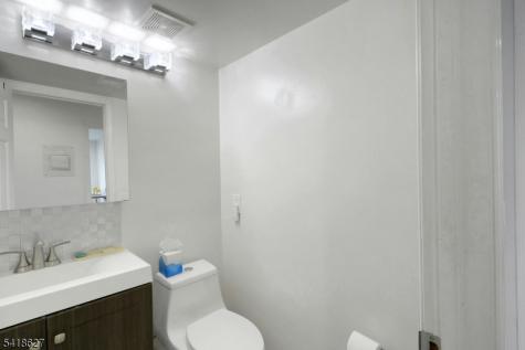 779 Riverside Avenue Lyndhurst NJ 07071