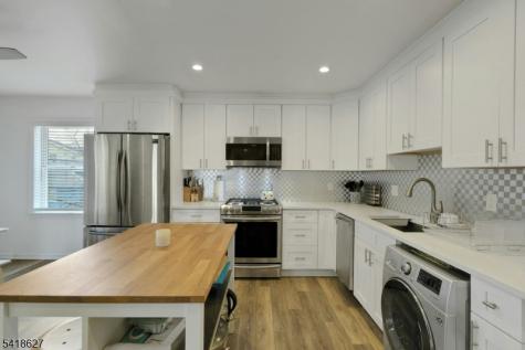 779 Riverside Avenue Lyndhurst NJ 07071