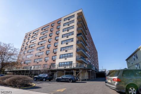 821 Jersey Avenue Elizabeth NJ 07202