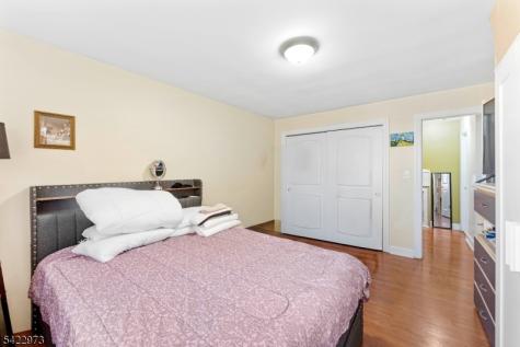 821 Jersey Avenue Elizabeth NJ 07202
