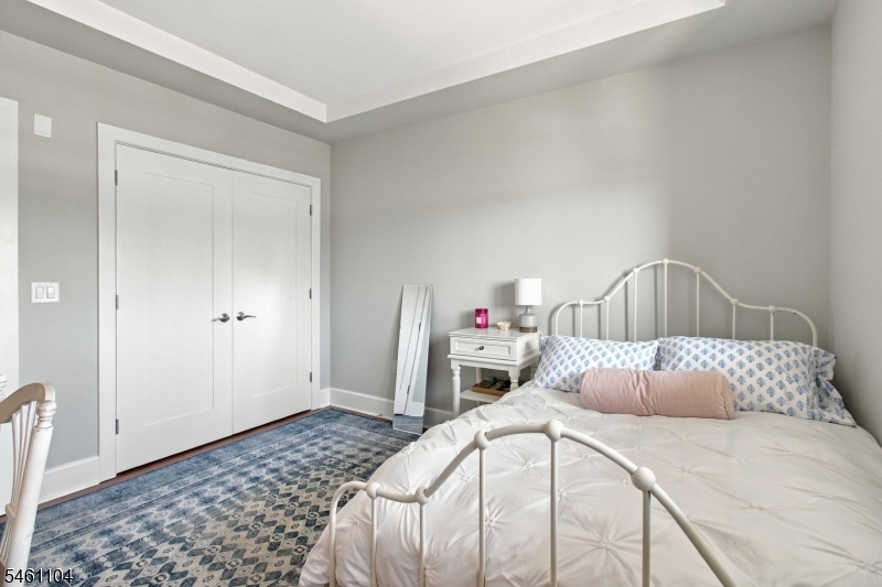 250 Henley Place Weehawken NJ 07086