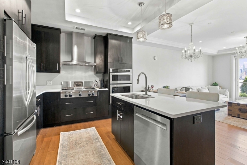 250 Henley Place Weehawken NJ 07086