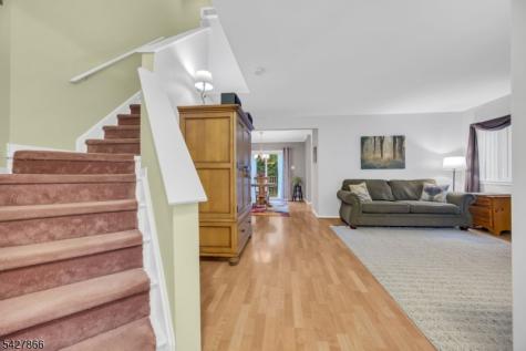 68 Hampton Court Hillsborough NJ 08844