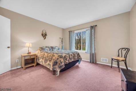 68 Hampton Court Hillsborough NJ 08844