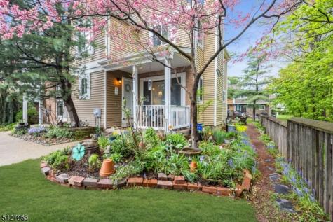 68 Hampton Court Hillsborough NJ 08844
