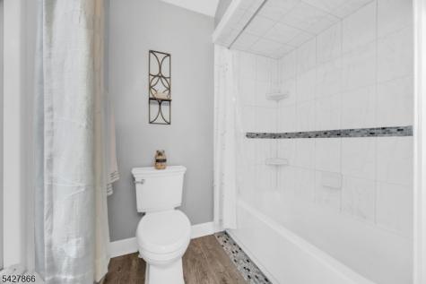 68 Hampton Court Hillsborough NJ 08844