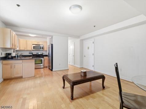 70 S Munn Avenue East Orange NJ 07018