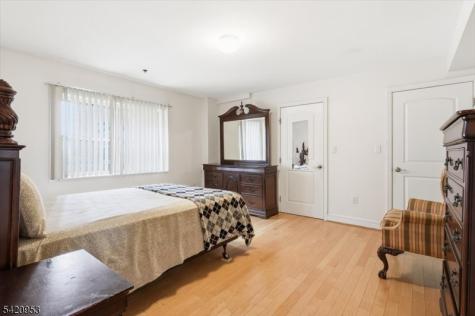 70 S Munn Avenue East Orange NJ 07018