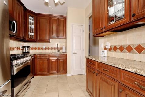 469 Hartford Drive Nutley NJ 07110