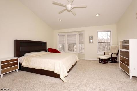 469 Hartford Drive Nutley NJ 07110