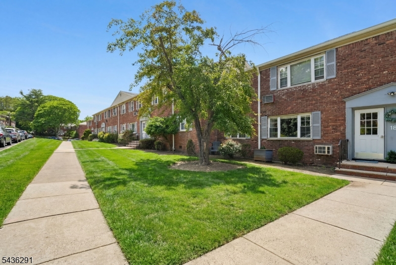 18 Wedgewood Drive Verona NJ 07044