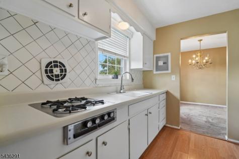 18 Wedgewood Drive Verona NJ 07044