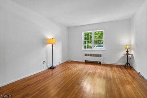 18 Wedgewood Drive Verona NJ 07044