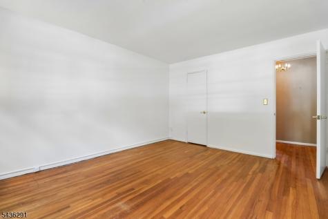 18 Wedgewood Drive Verona NJ 07044