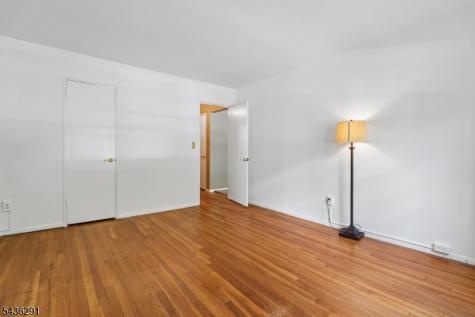 18 Wedgewood Drive Verona NJ 07044