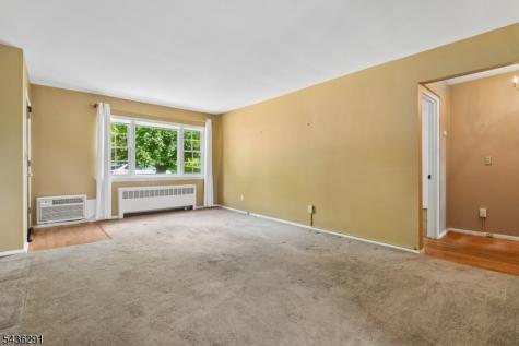 18 Wedgewood Drive Verona NJ 07044