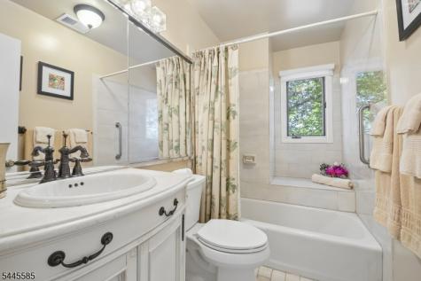 167 Marion Drive West Orange NJ 07052