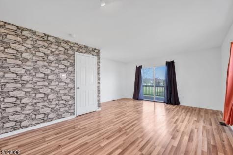 233 Spruce Court Raritan NJ 08822